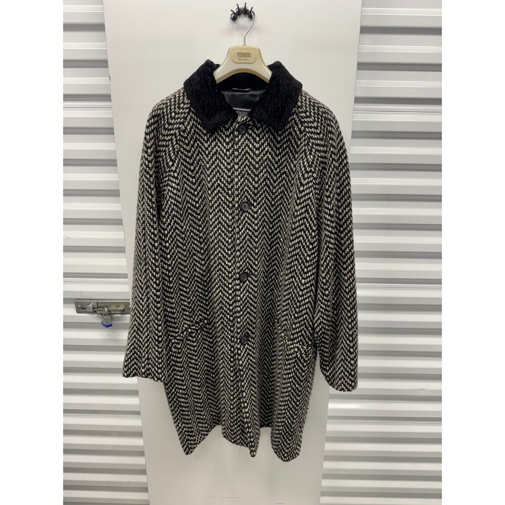 Versus Gianni Versace herringbone wool coat black faux fur collar size 36/50
